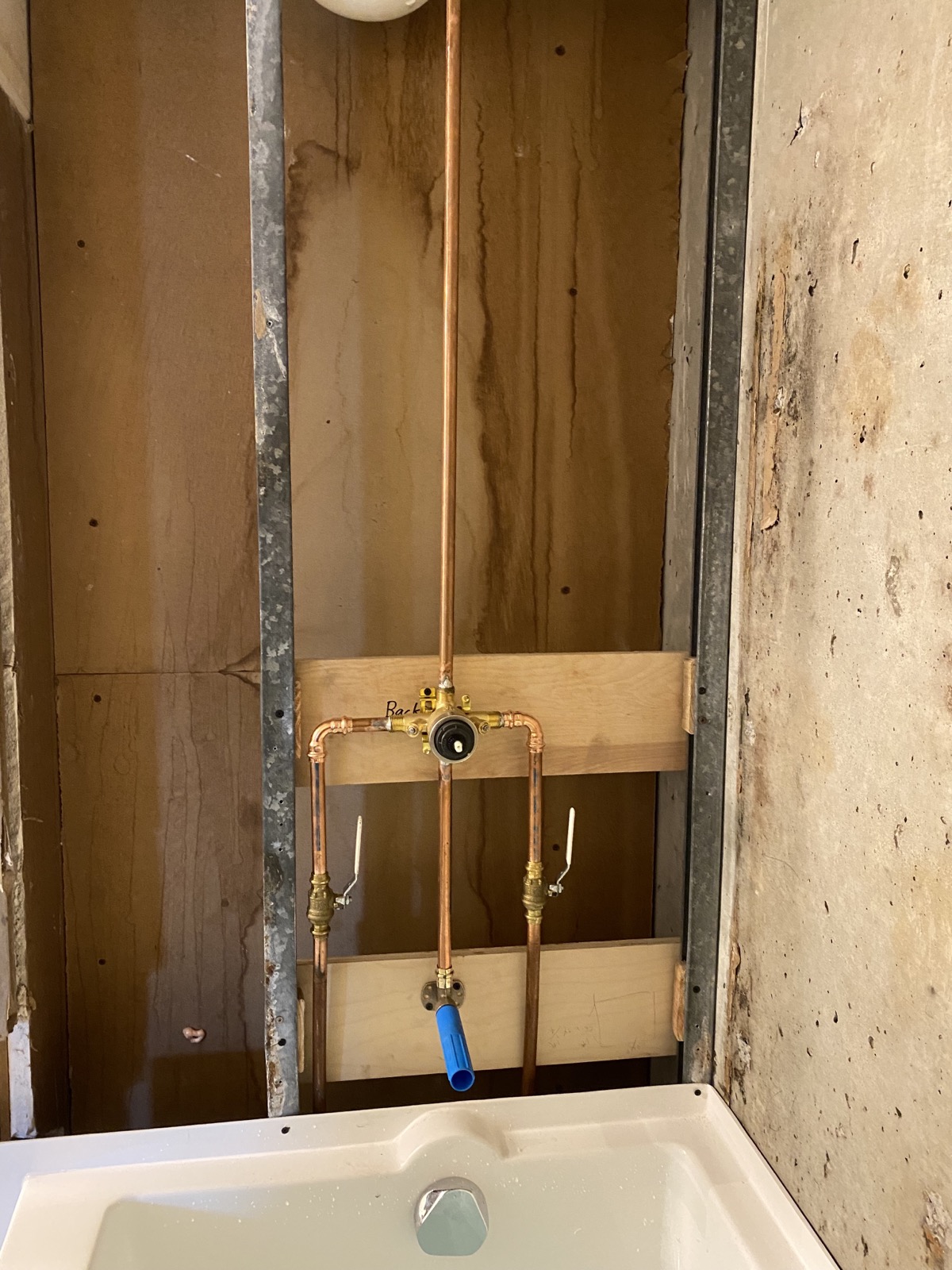 Tub_shower valve and Japanese soaking tub installation in high rise building (After)